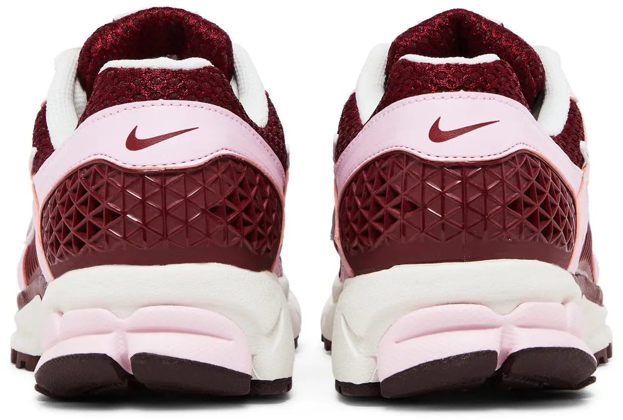 Nike Zoom Vomero 5 (Pink Foam Team Red)