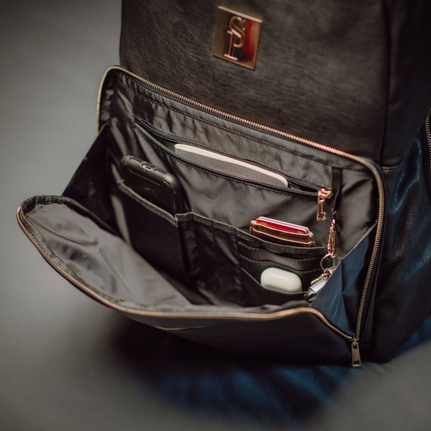 Black Leather Daily Commuter Bag XL - Lucid Soles