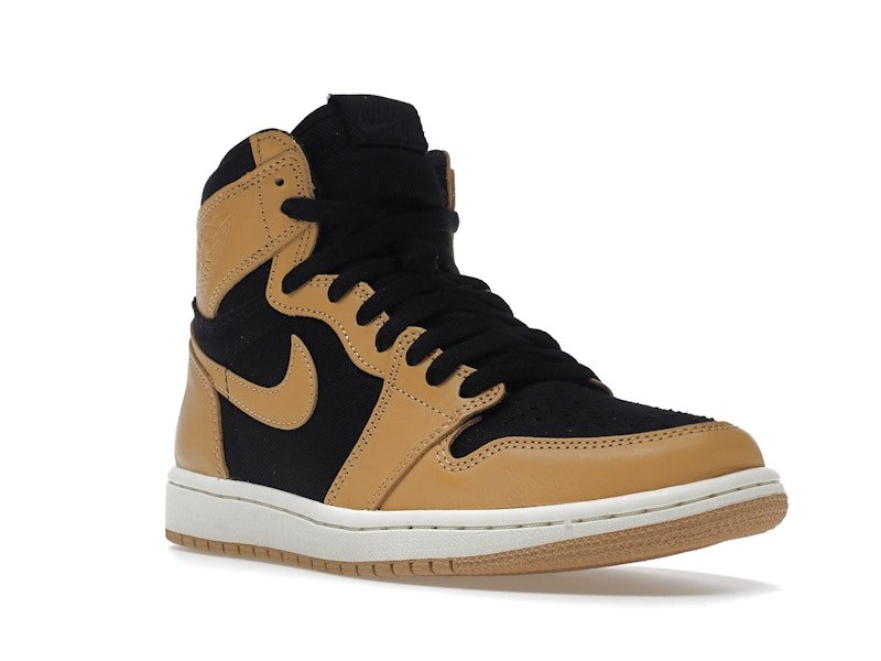 Air Jordan Retro 1 High OG Heirloom - Lucid Soles
