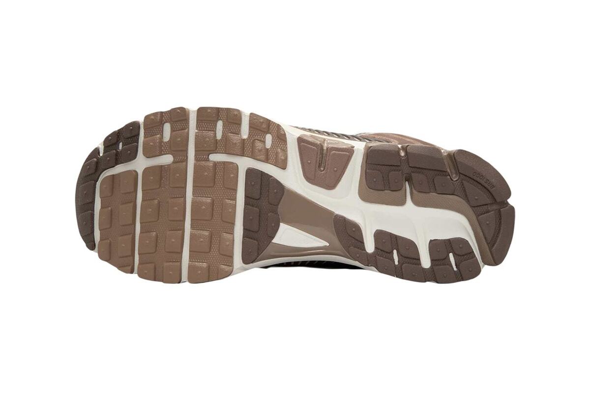 Nike Zoom Vomero 5 (Mink Brown) - Lucid Soles