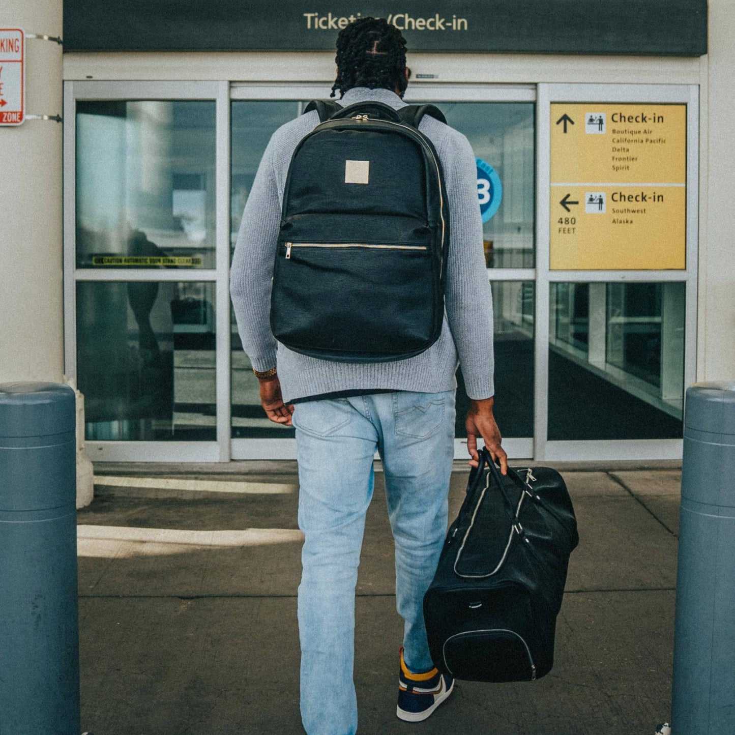 Black Leather Duffle Bag - Lucid Soles