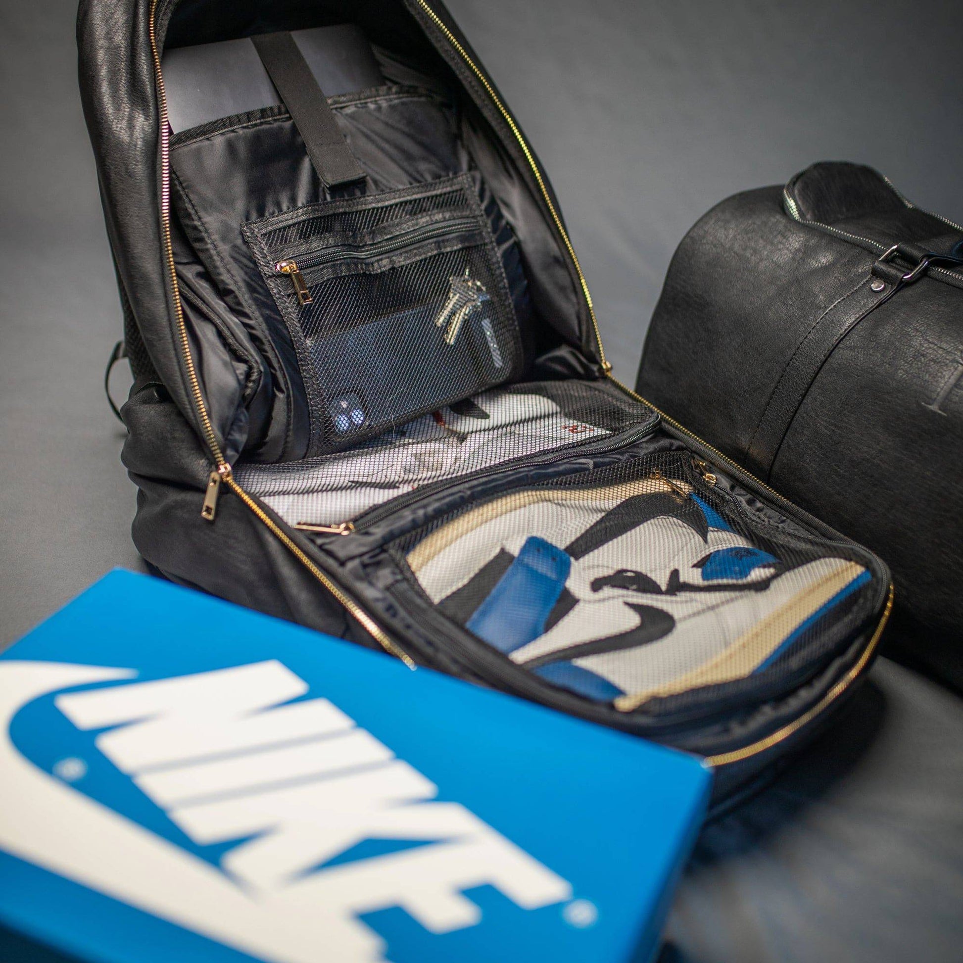 Black Leather Daily Commuter Bag XL - Lucid Soles