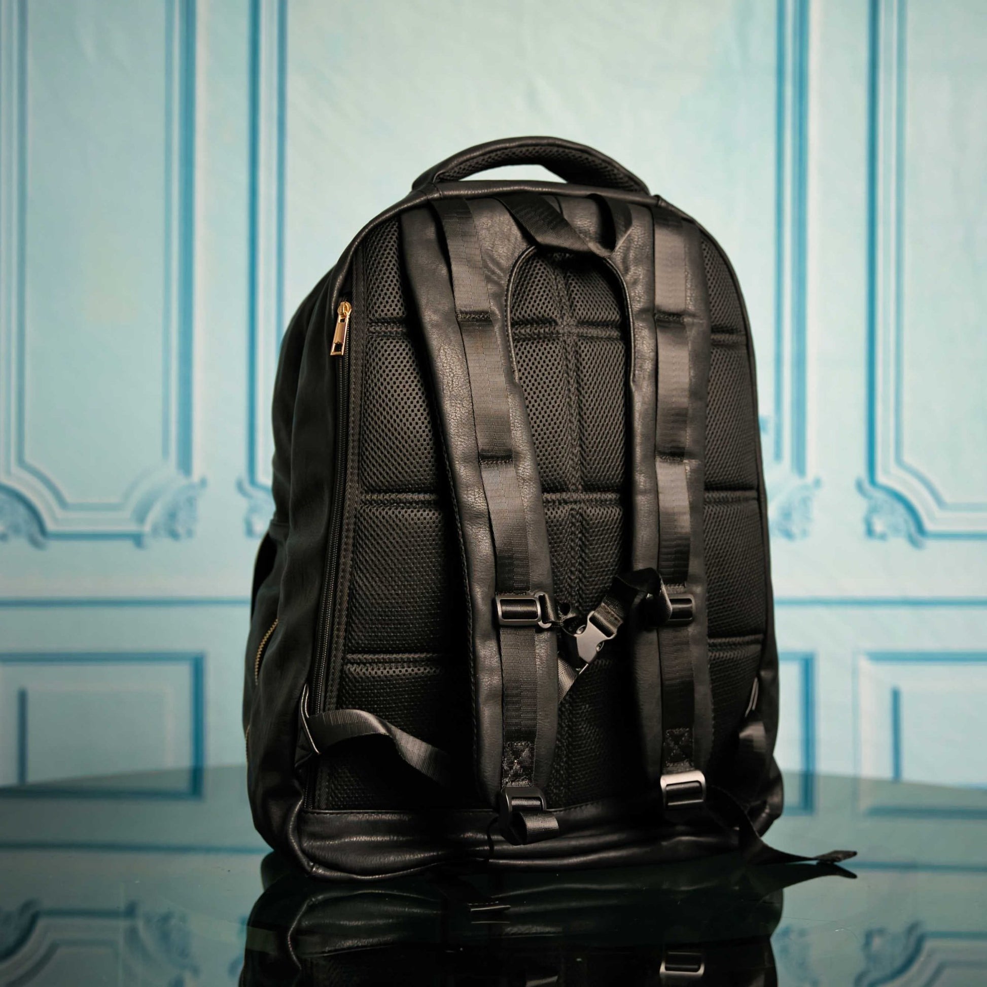 Black Leather Commuter Bag - Lucid Soles