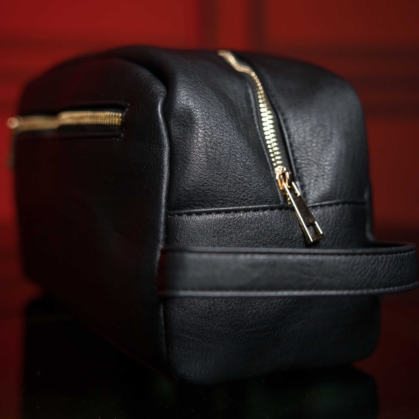 Black Leather Toiletry Bag - Lucid Soles