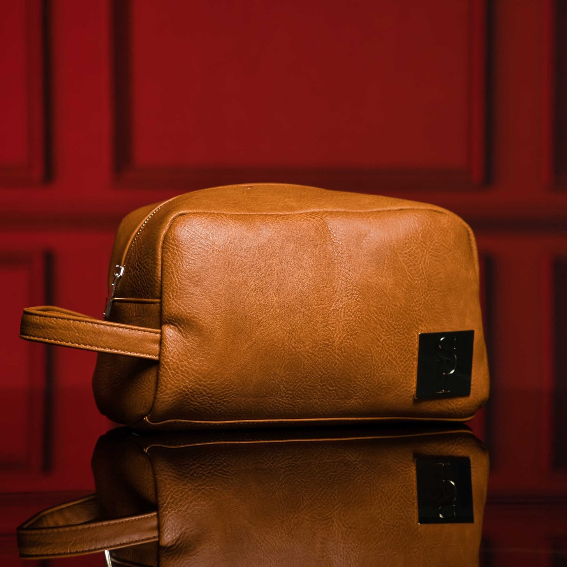 Brown Leather Toiletry Bag - Lucid Soles