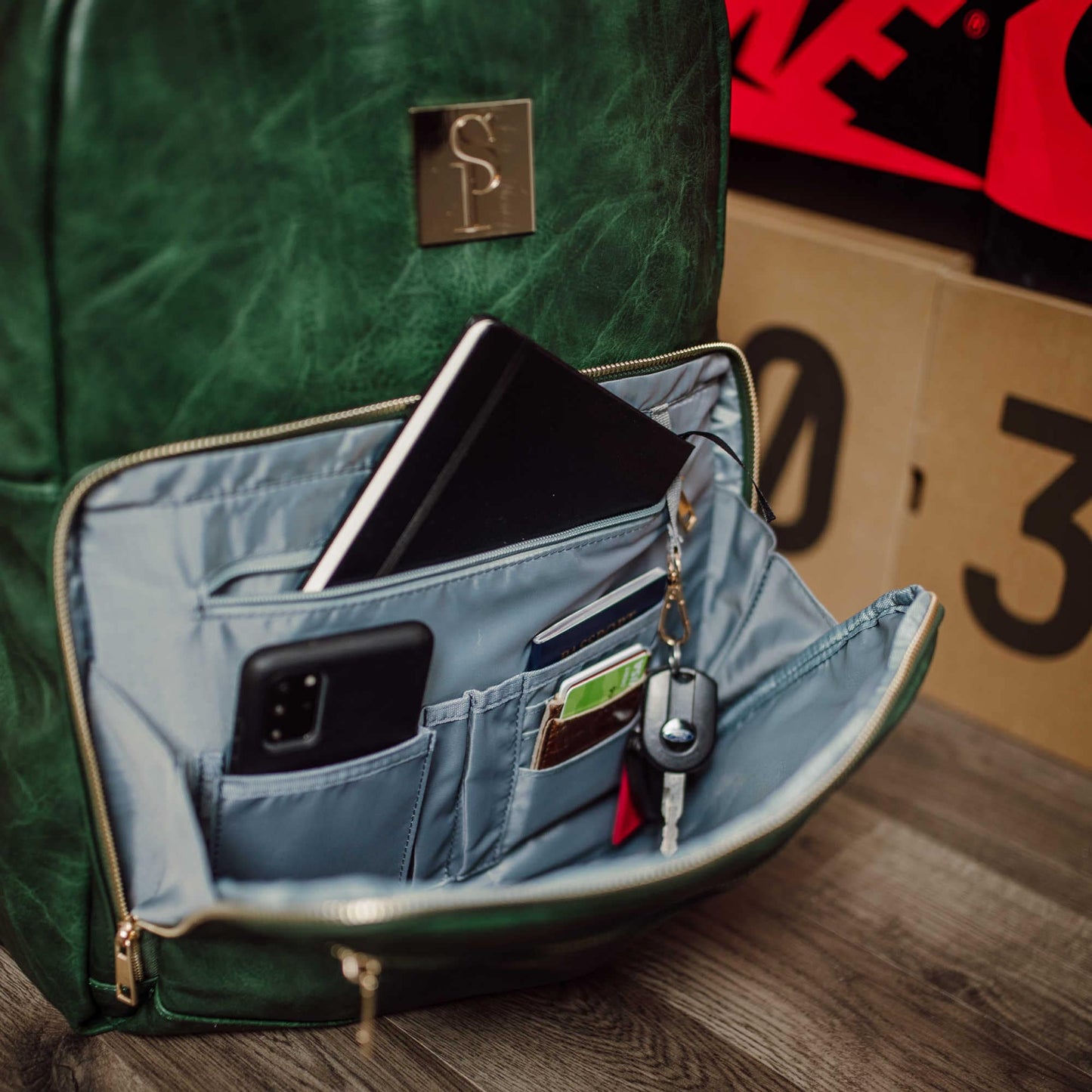 Emerald Green Leather Commuter Bag (XL Design) - Lucid Soles