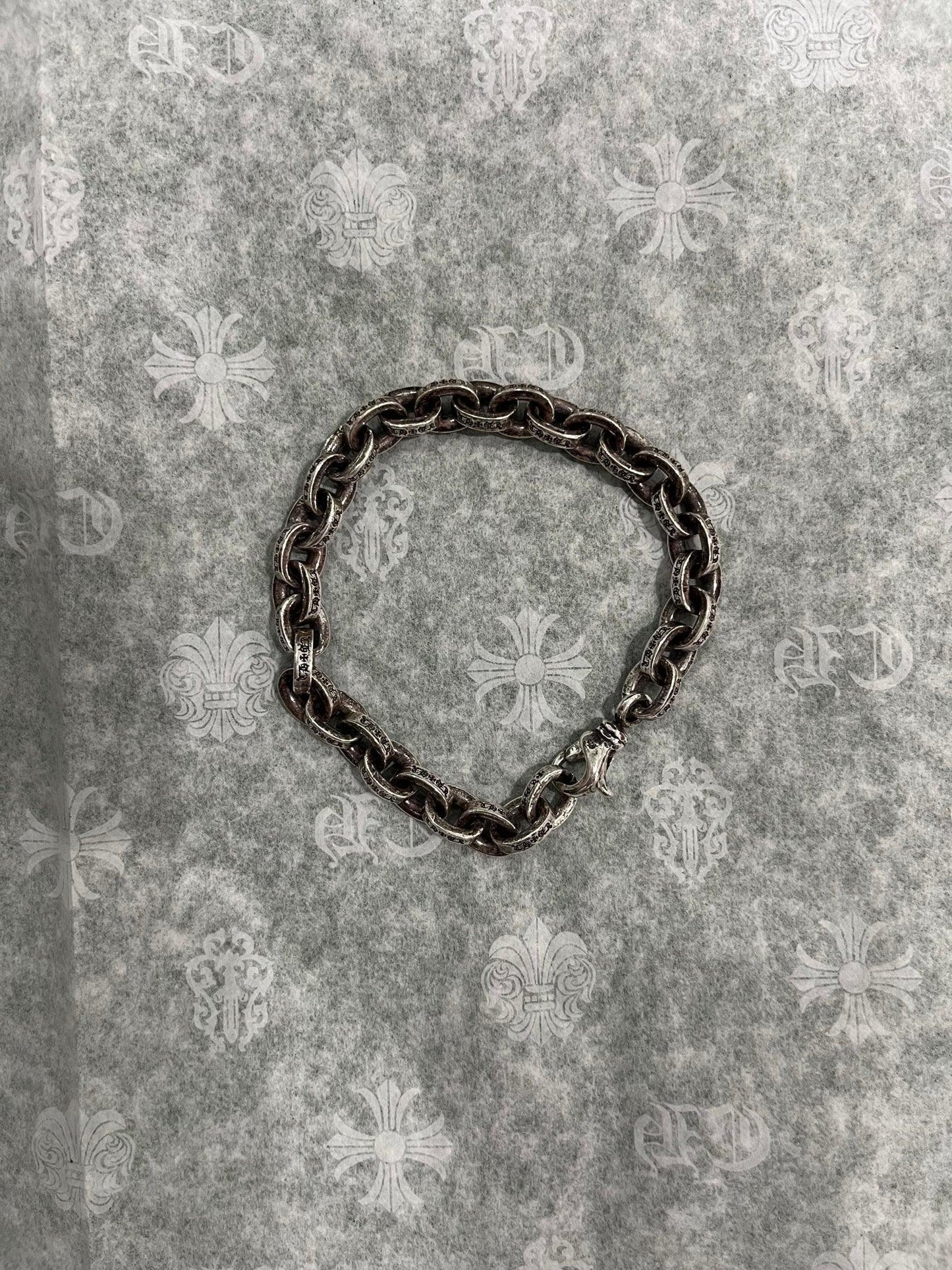 Chrome Hearts Silver Paper Chain Bracelet (8 Inches) - Lucid Soles