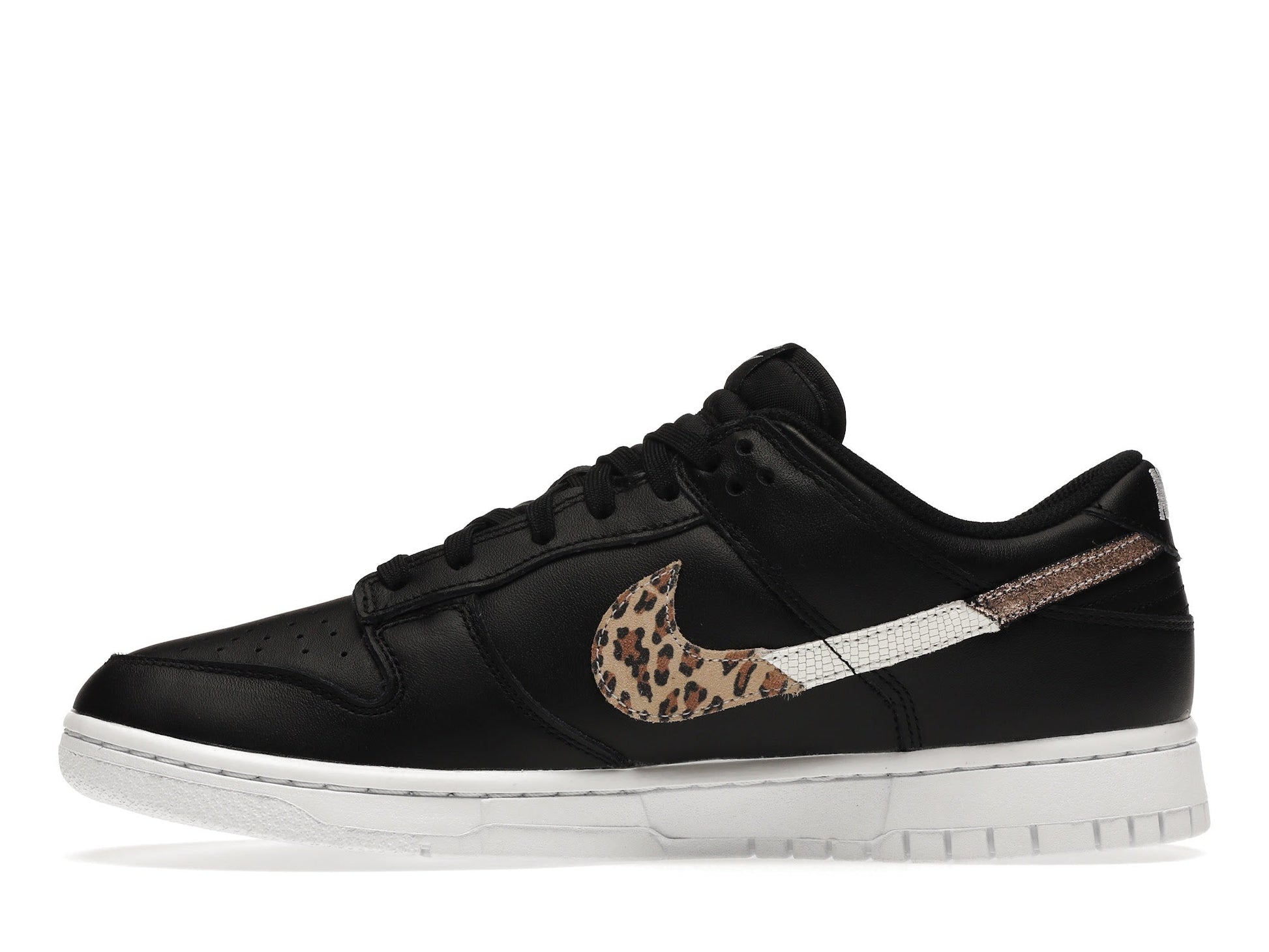 Nike Dunk Low SE "Primal Black" (W) - Lucid Soles