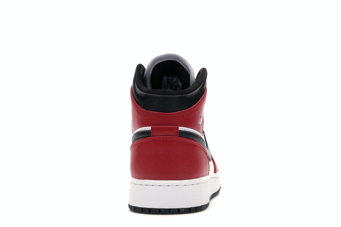 Air Jordan 1 Mid Chicago Black Toe