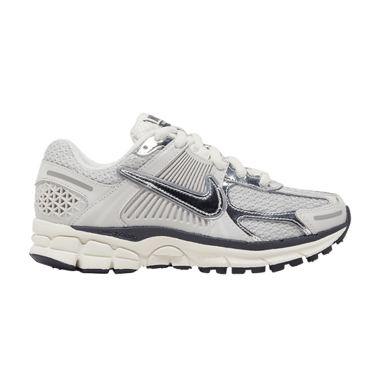 Nike Zoom Vomero 5 (Photon Dust Metallic Silver) - Lucid Soles